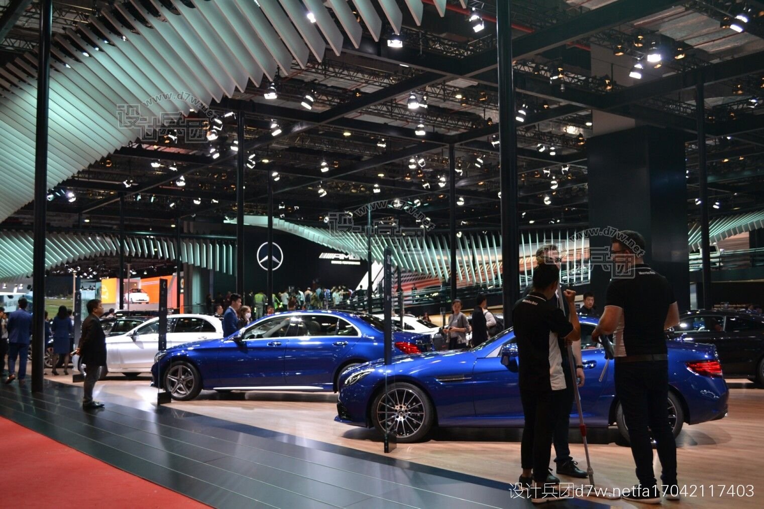 2020北京车展：奔驰AMG GLB 35 正式亮相-新浪汽车