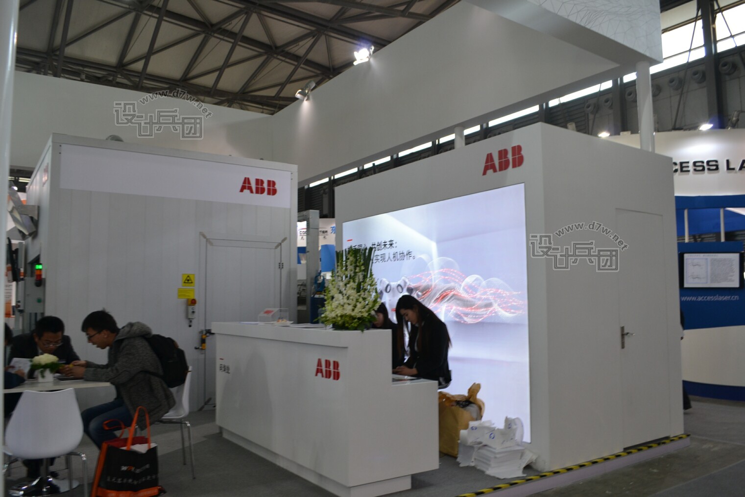 展会报道 展台设计>abb—2017慕尼黑上海电子展 abb集团总部位于